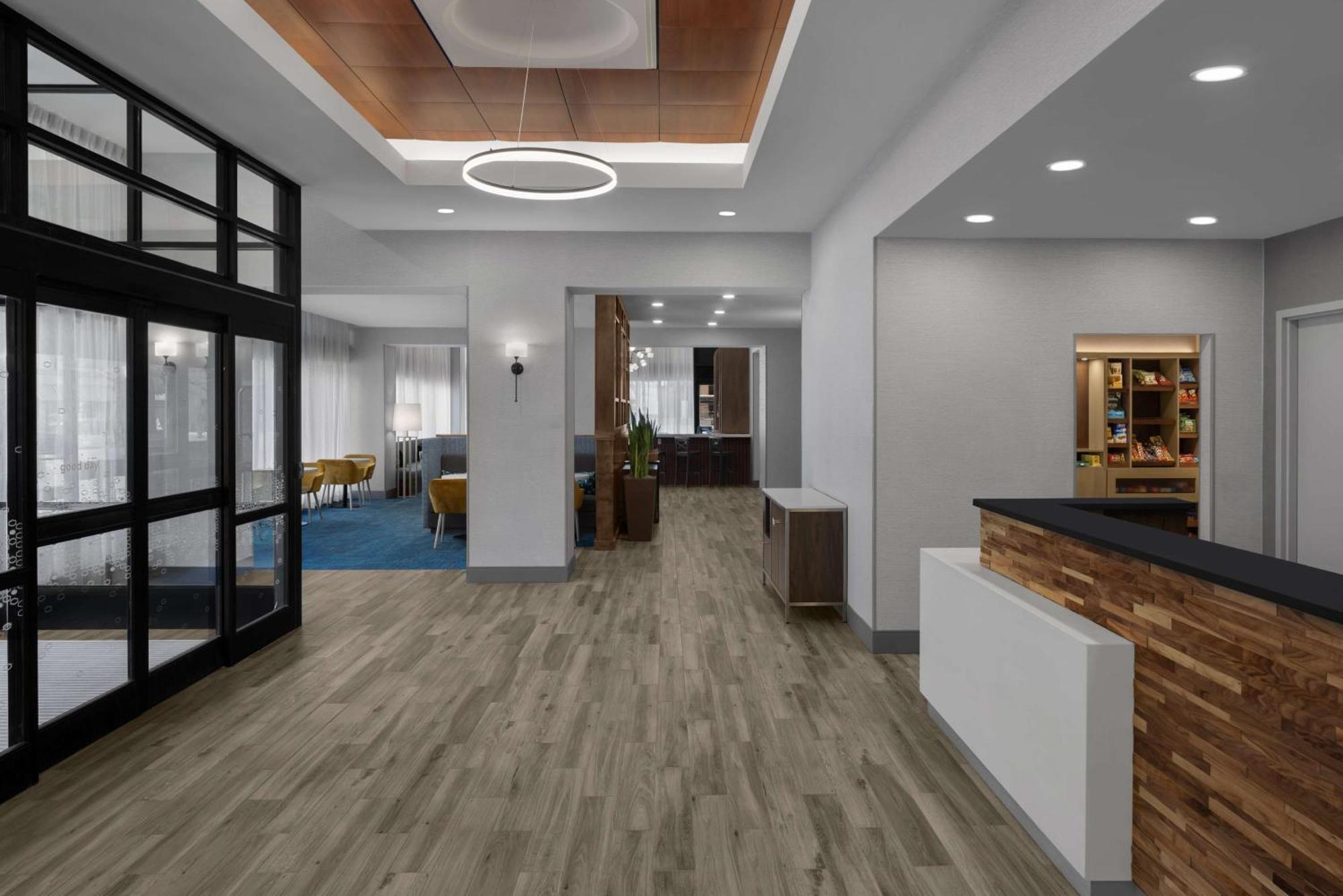 Hampton Inn Cleveland-Downtown Екстериор снимка