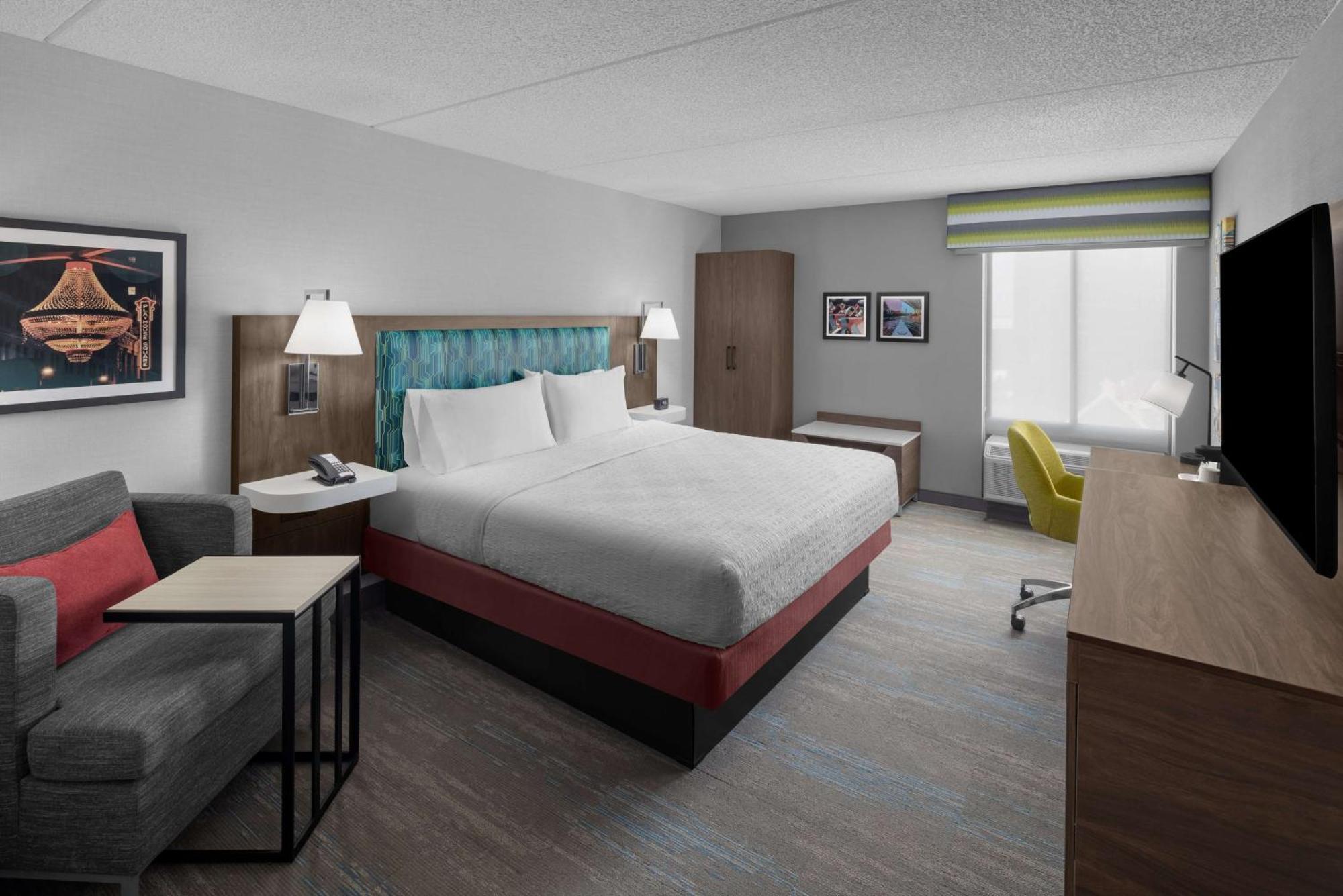 Hampton Inn Cleveland-Downtown Екстериор снимка