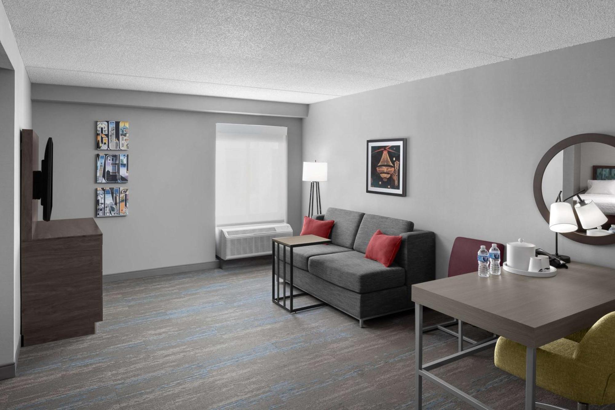 Hampton Inn Cleveland-Downtown Екстериор снимка
