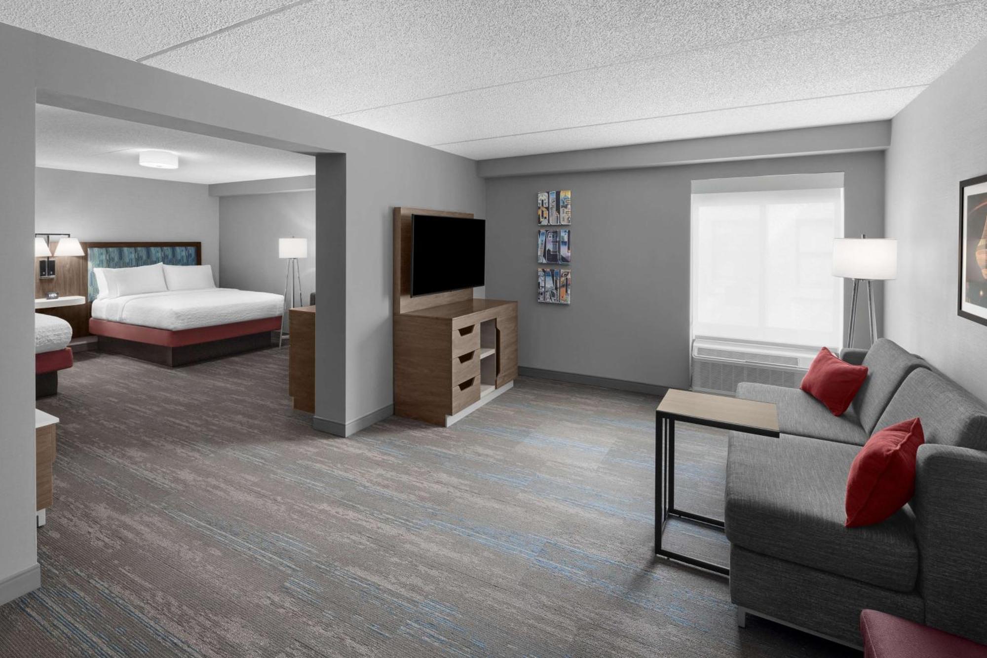 Hampton Inn Cleveland-Downtown Екстериор снимка