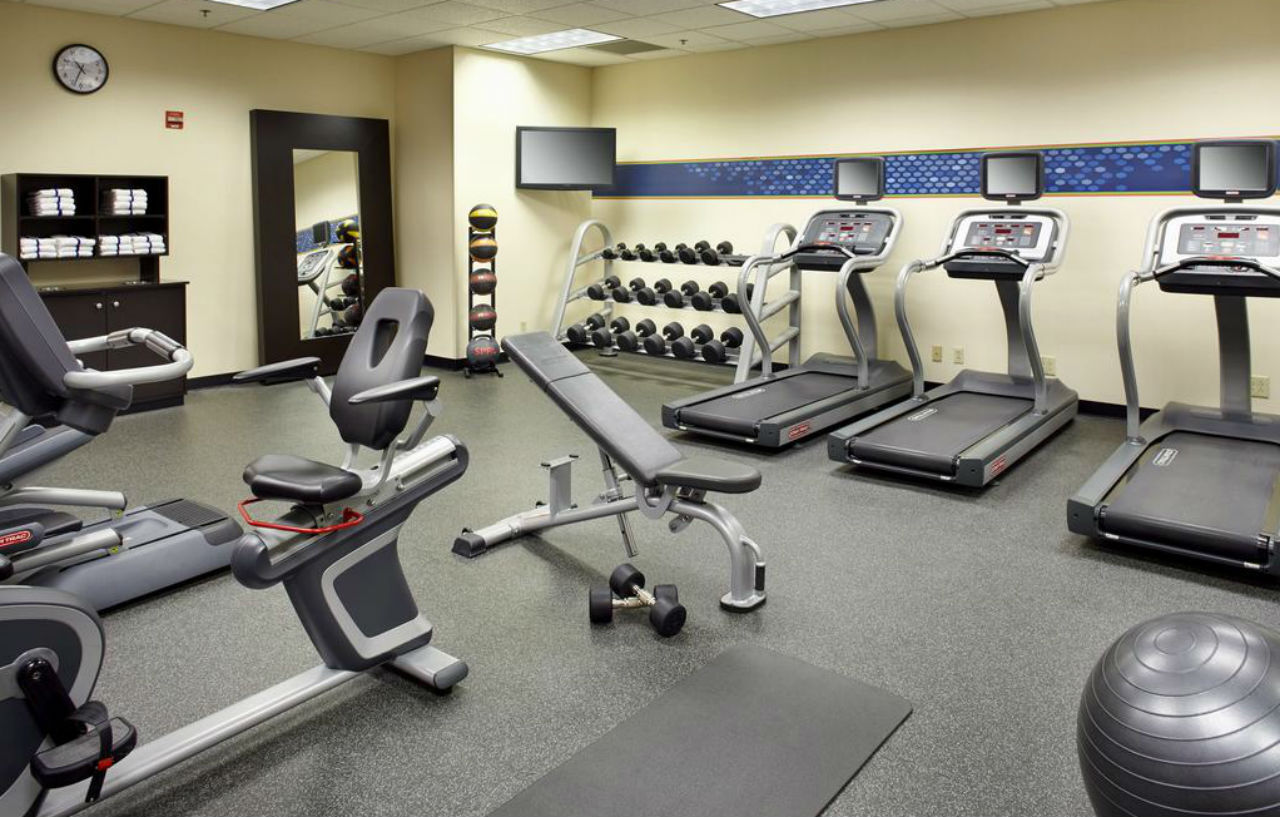 Hampton Inn Cleveland-Downtown Екстериор снимка